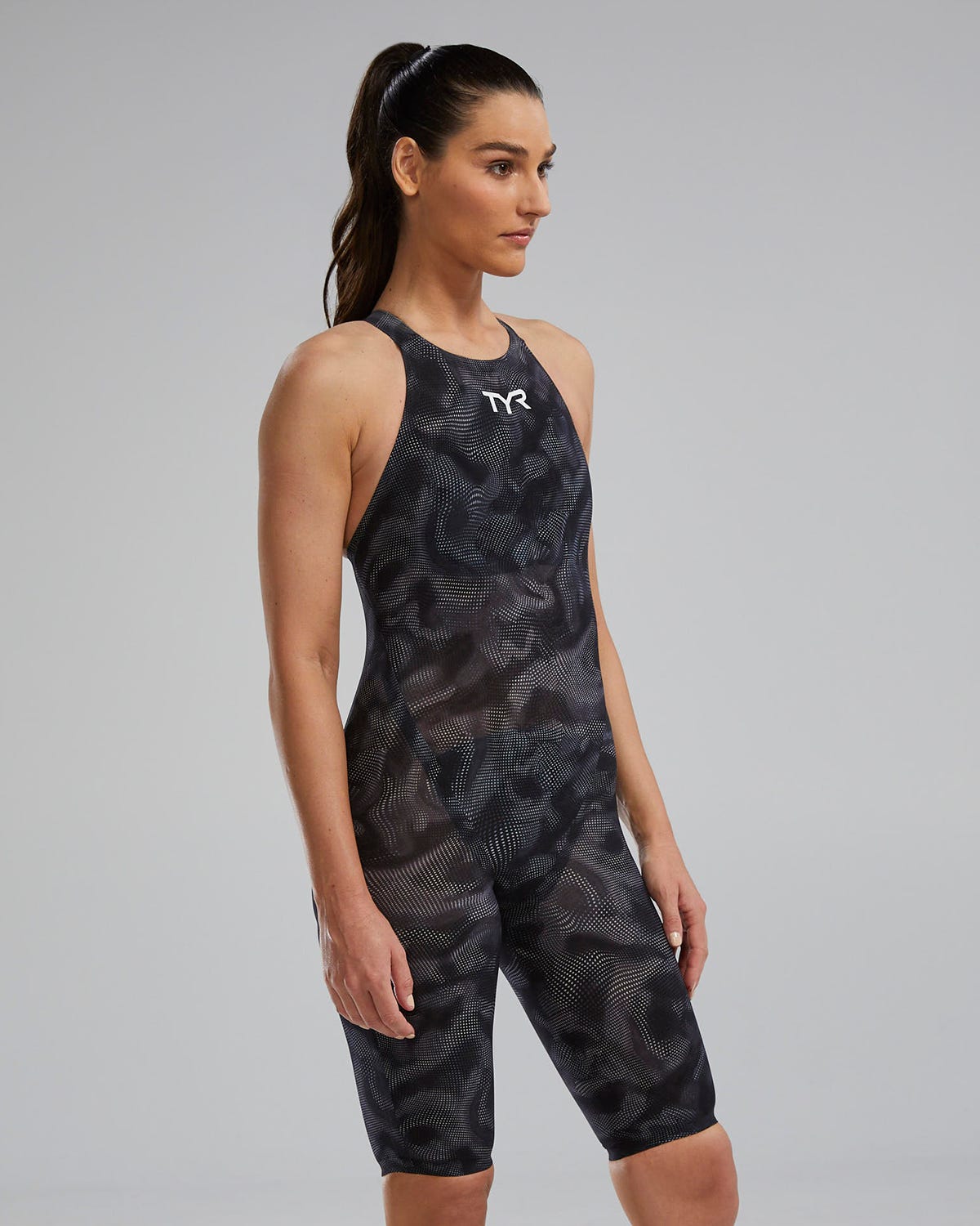 TYR Women's Avictor™ 2.0. Closed Back Swimsuit - Exolon