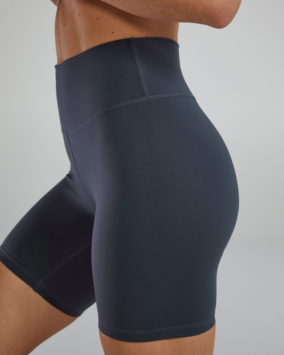 TYR Joule Eliteª Women's High Rise Short 6" - Solid