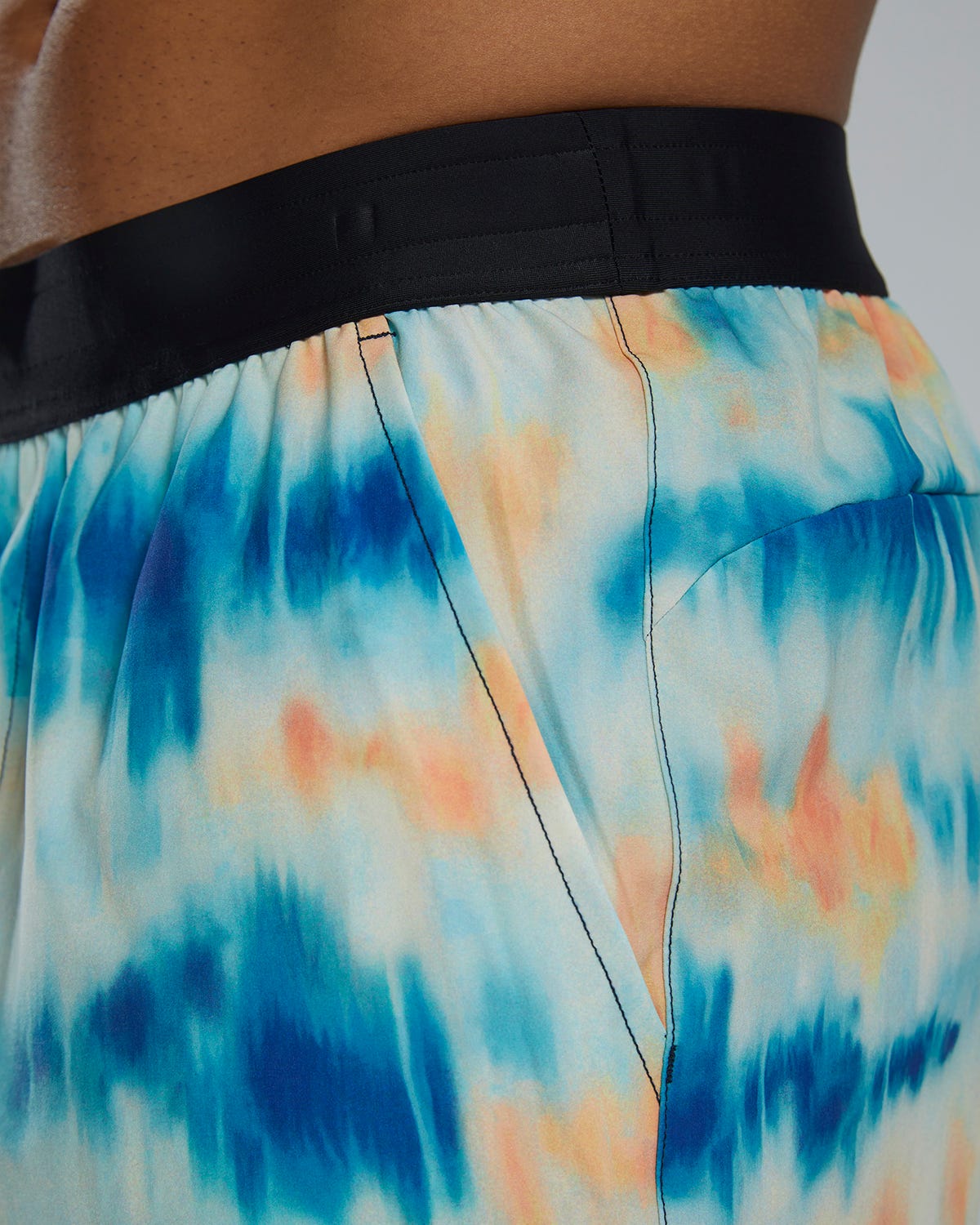 TYR HydrosphereªMen's Unlined 7" Unbroken Shorts - Spectrik