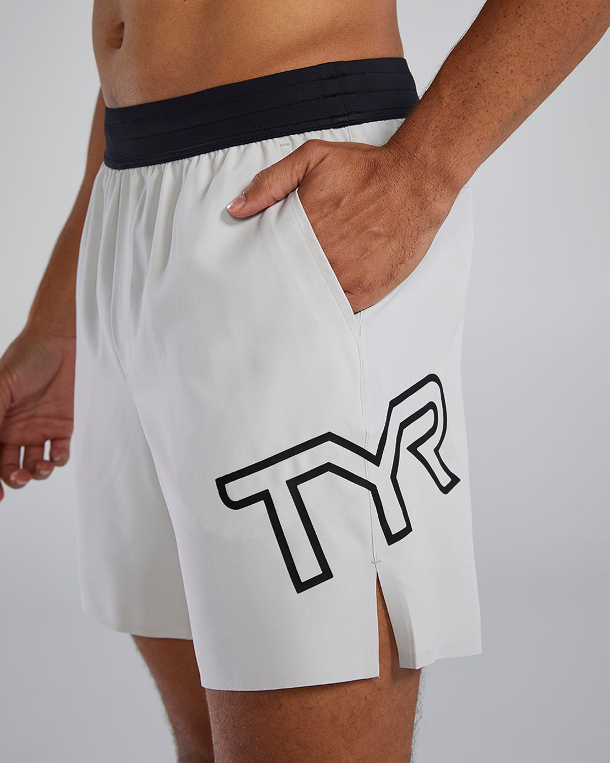 TYR Hydrosphereª Men's Unlined 7" Unbroken Big Logo Shorts - Solid