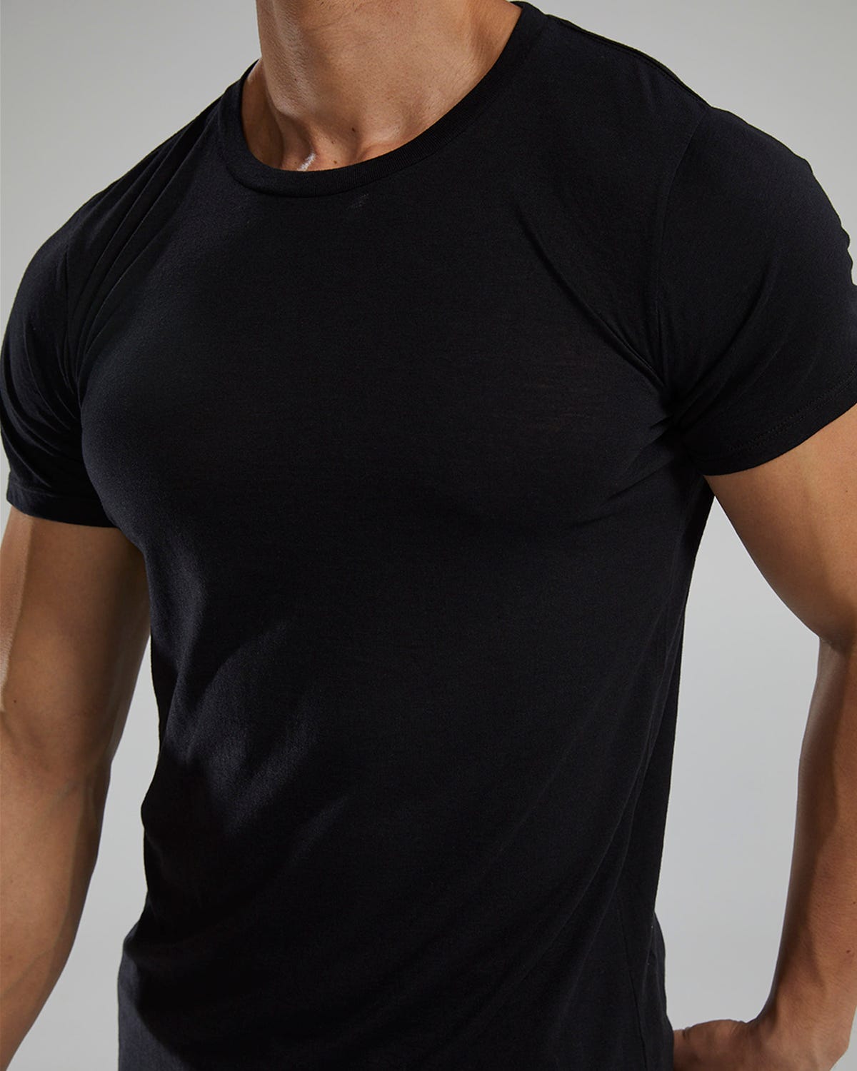 TYR Unisex Lightweight Ultrasoft Tech Tee