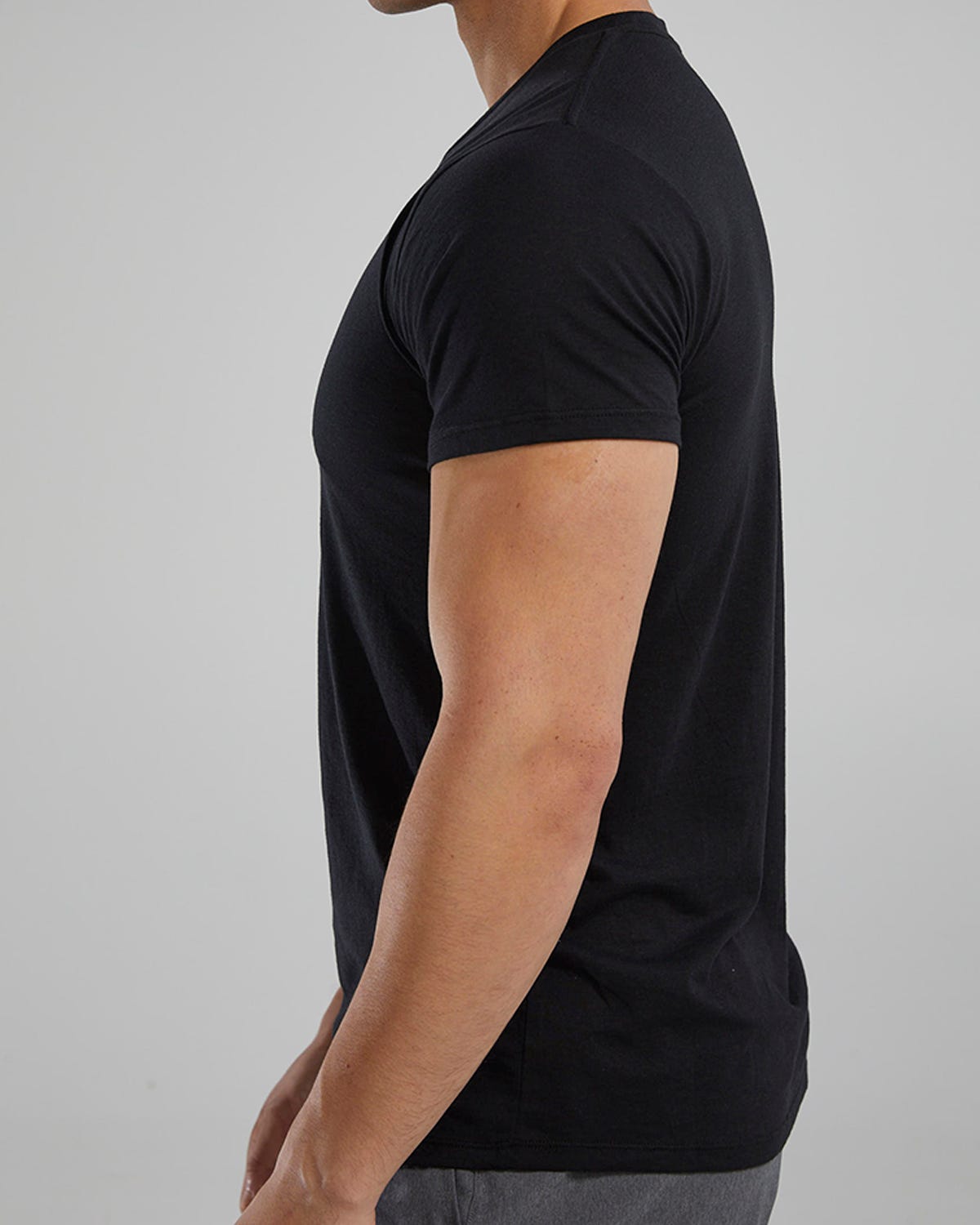 TYR Unisex Lightweight Ultrasoft Tech Tee