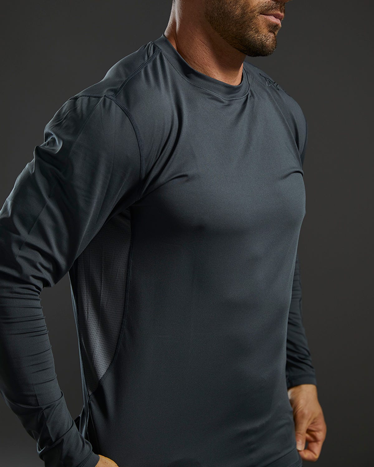 TYR SunDefense™ Men's Vented Long Sleeve Crew Shirt - Solid